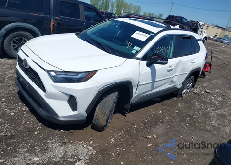 2025 Toyota Rav4 Hybrid Xle z USA, uszkodzony, nr VIN 2T3RWRFV0SW272575